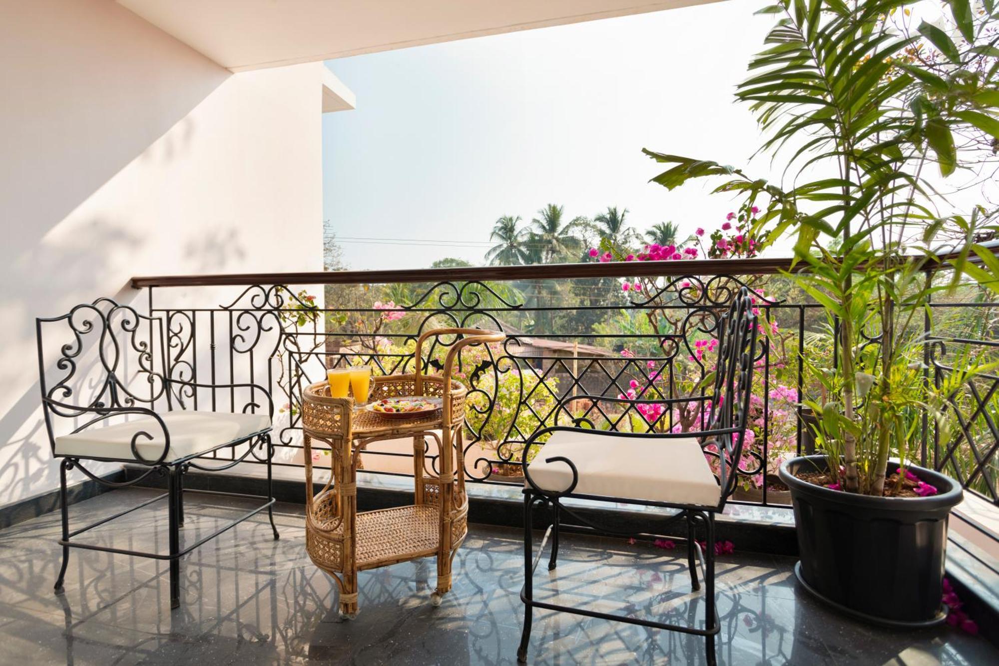 Mademoiselle Boutique Resort And Cafe Вагатор Экстерьер фото