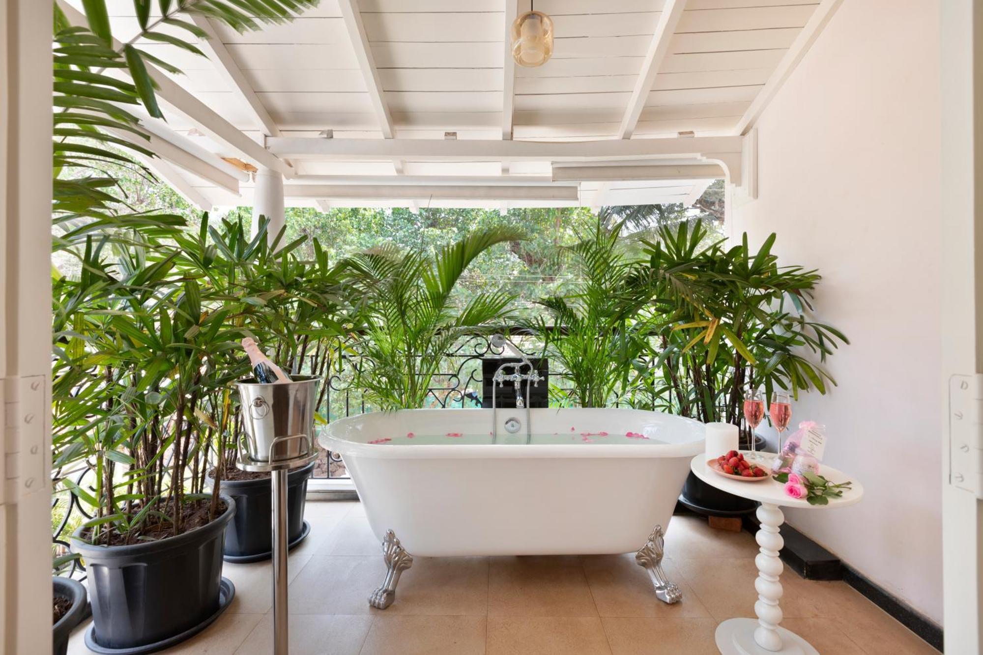 Mademoiselle Boutique Resort And Cafe Вагатор Экстерьер фото
